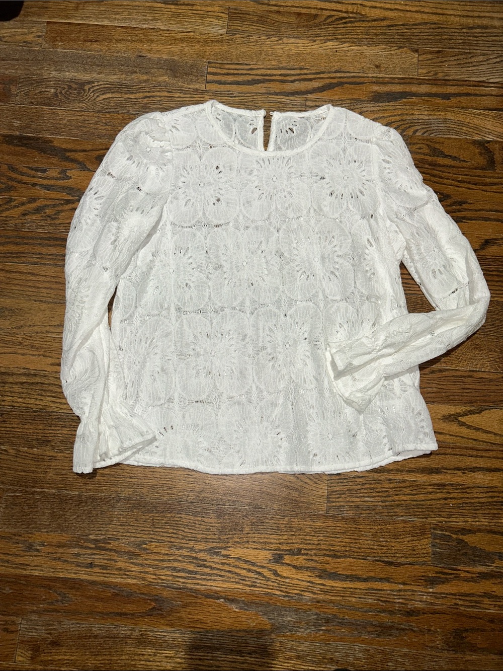 White Lace Long-Sleeve Women's Topi